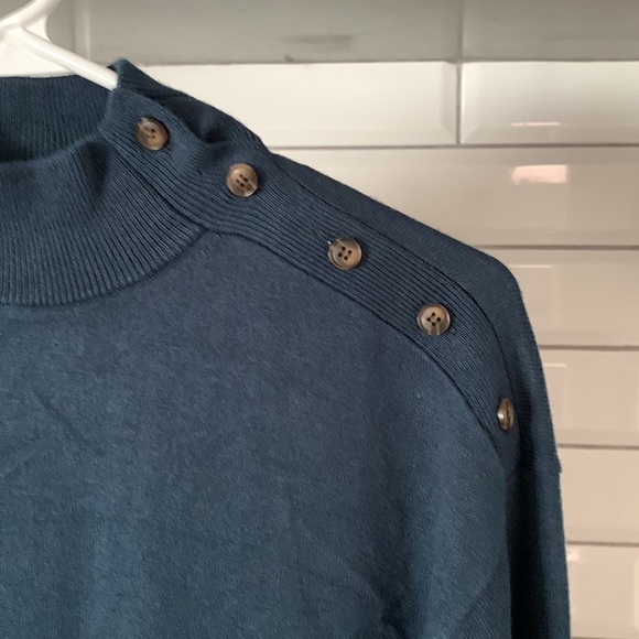 NWT Ann Taylor sweater - Picture 2 of 5